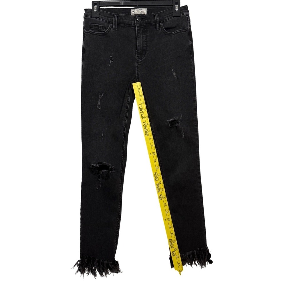 FREE PEOPLE Great Heights Skinny Jeans, Frayed Anke, Black Wash, Size 26 - Picture 6 of 10